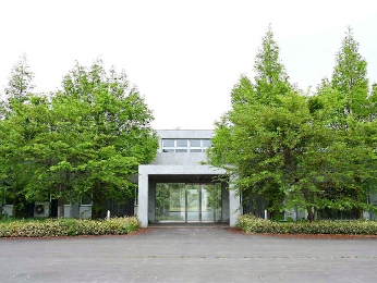 ウェイブ函館の正面