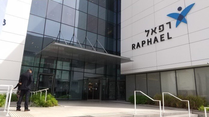  Raphael Hospitalの玄関