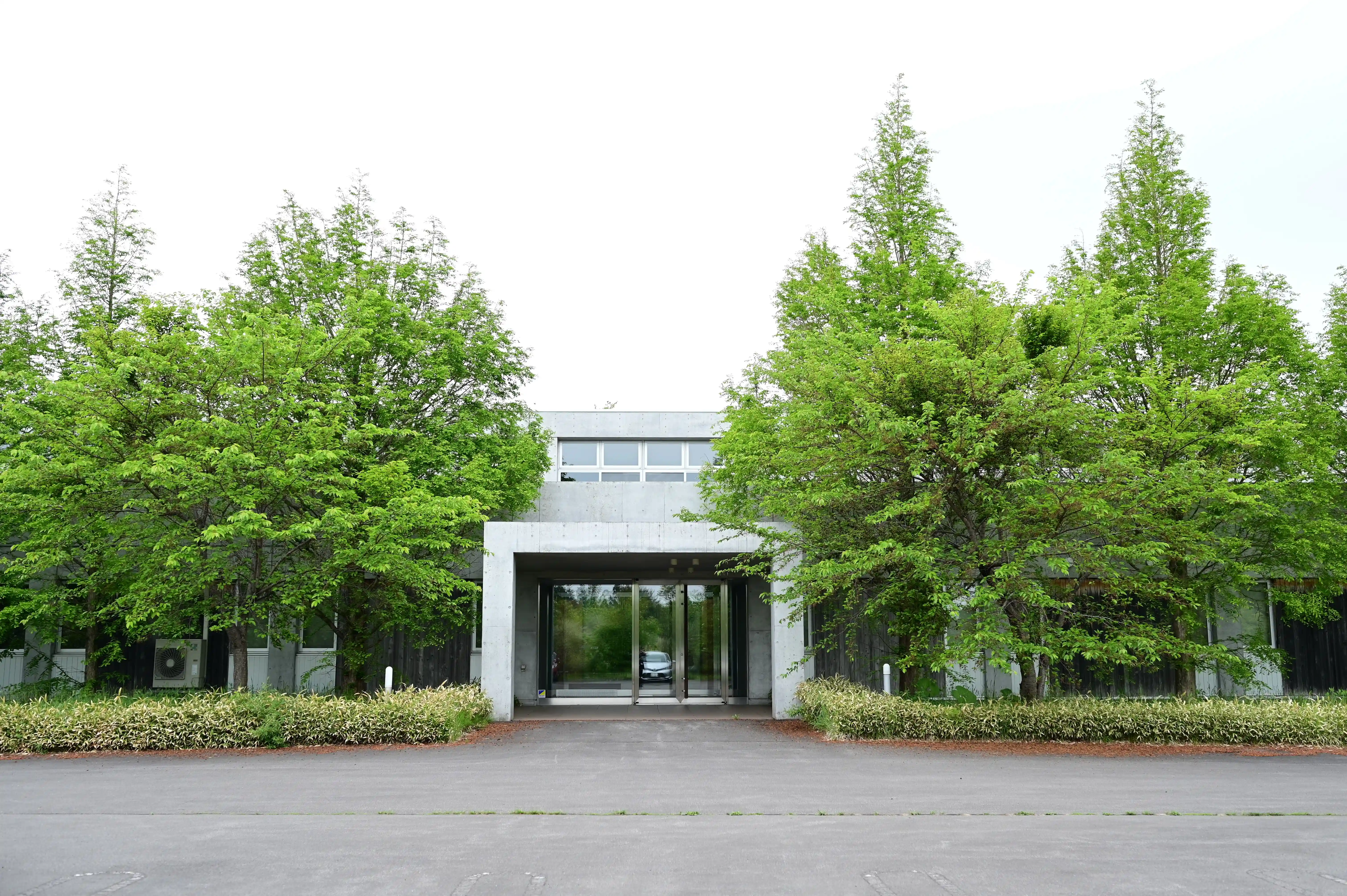 IWIウェイブ函館事業所の外観